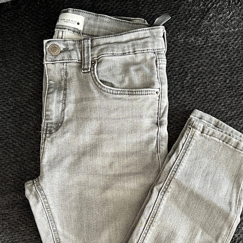 Zara women light gray jeans